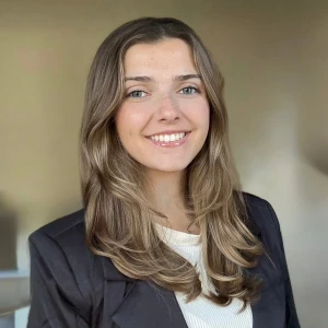 image of agent Brianna Shaw