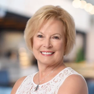 Sandra Lauer